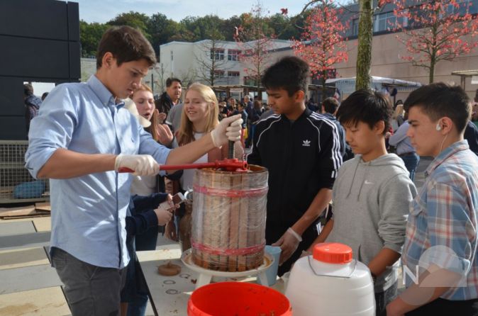 Vom 3D-Drucker bis zur Kalahari beim FIS-Applefest ...