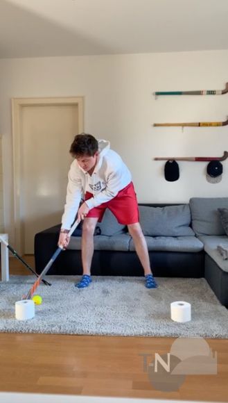 Hockeyspieler trainieren nach „Quarantäne-Fitness-Plan ...