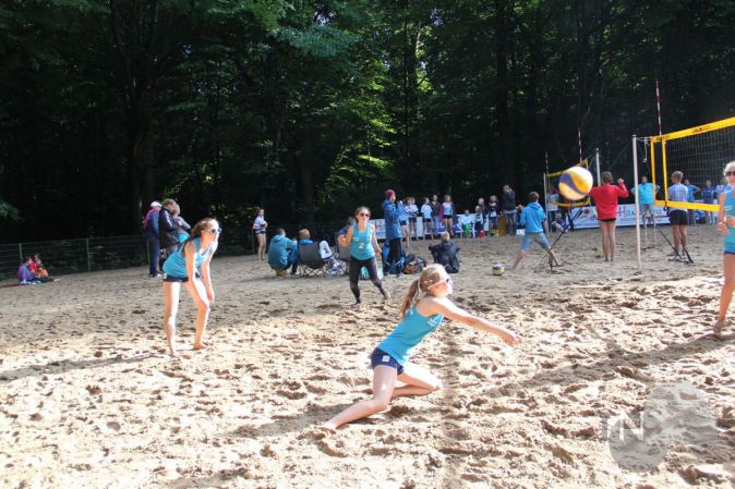 Tv Bommersheim Baut Seine Vierten Beachvolleyball Felder Taunus Nachrichten